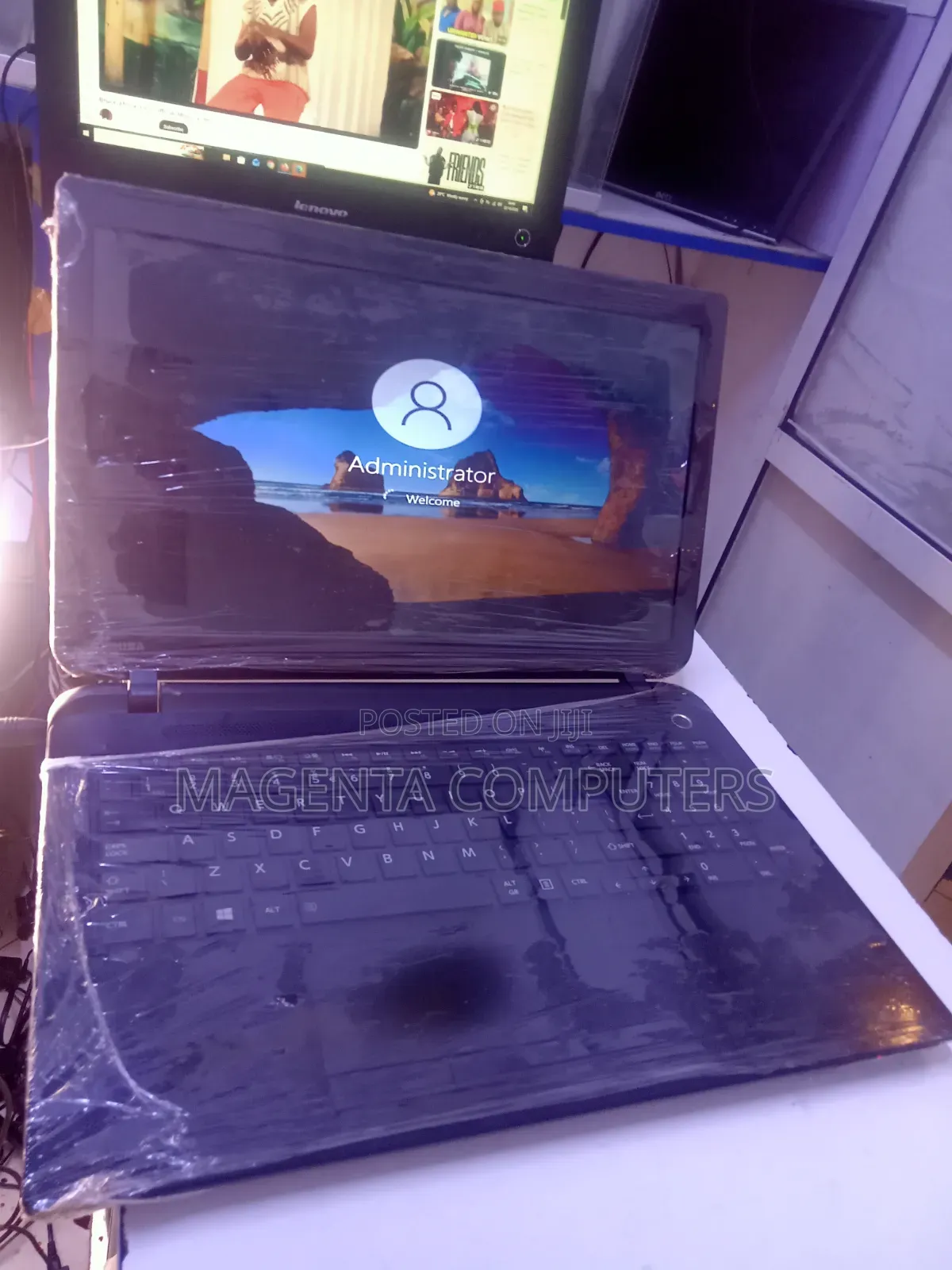 Laptop Toshiba Satellite C50 2GB Intel Celeron HDD+SSD 160GB