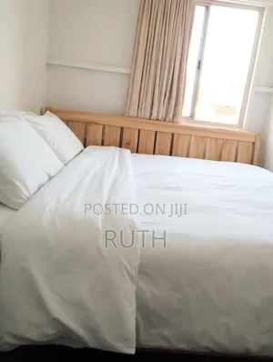 *6x6 Bed and Mattress +A Free White Stool