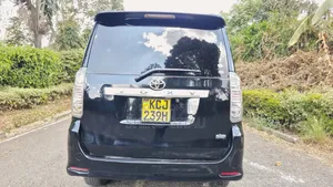 Toyota Voxy 2009 Black