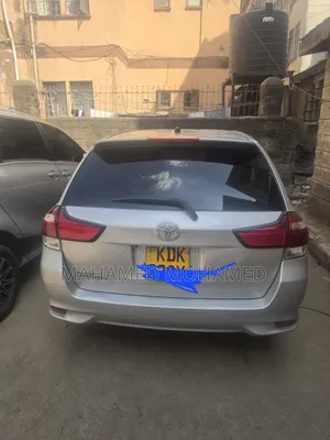Toyota Corolla Fielder 2015 Silver