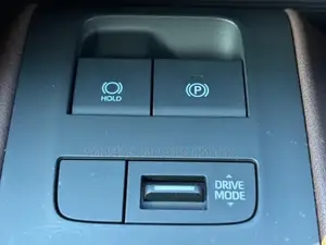 Toyota Harrier 2.0 2020 Pearl