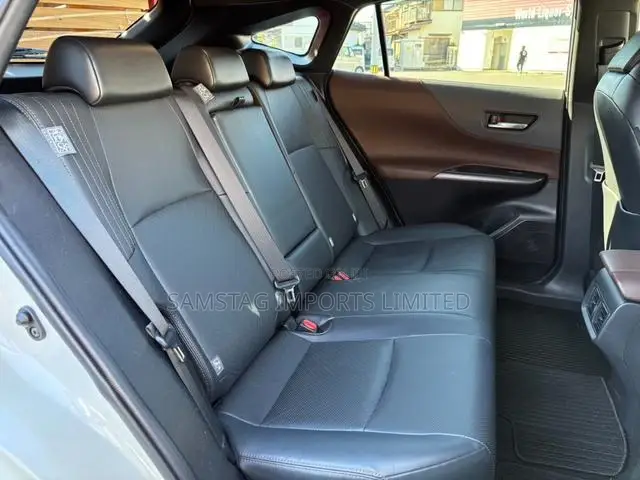 Toyota Harrier 2.0 2020 Pearl