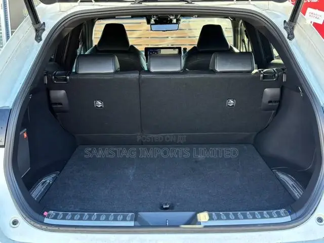 Toyota Harrier 2.0 2020 Pearl