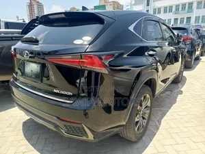 Lexus NX 300h FWD 2020 Black