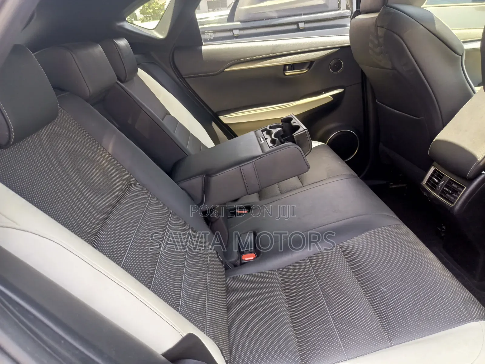 Lexus NX 300h FWD 2020 Black