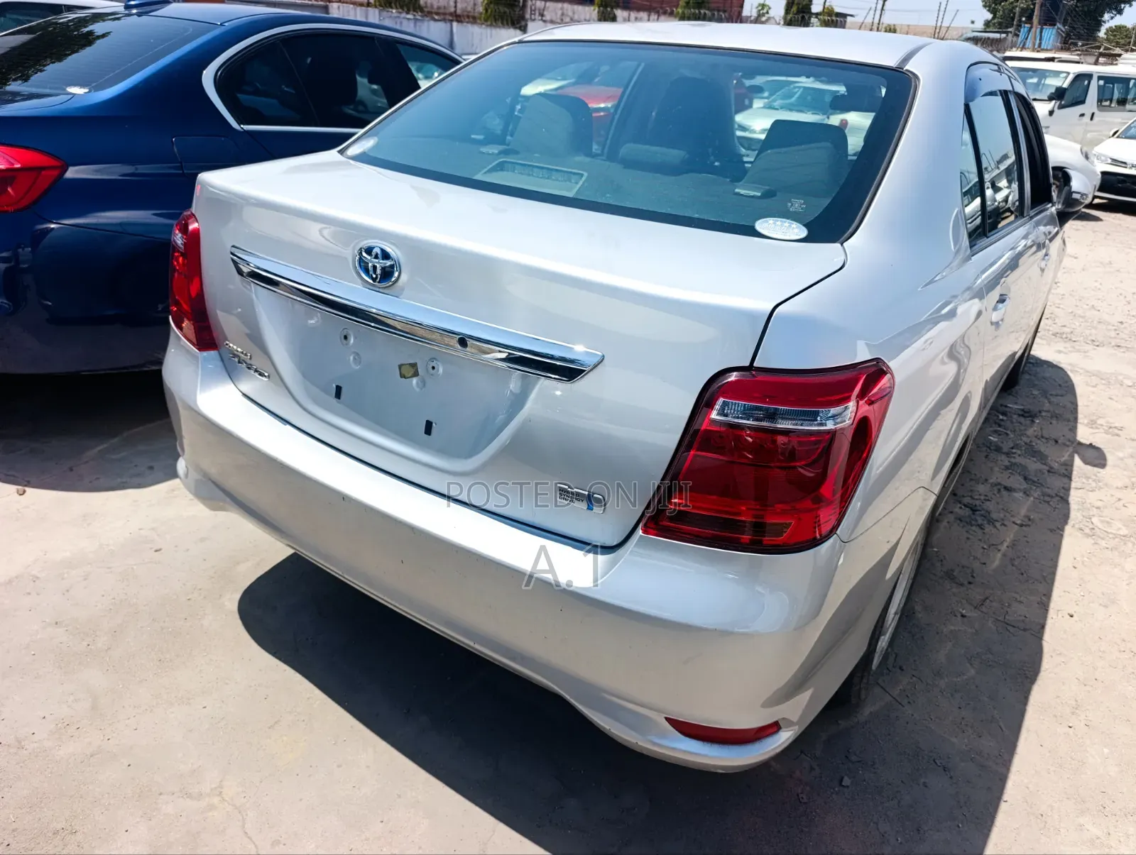 Toyota Axio 1.5 Hybrid 2WD 2019 Silver