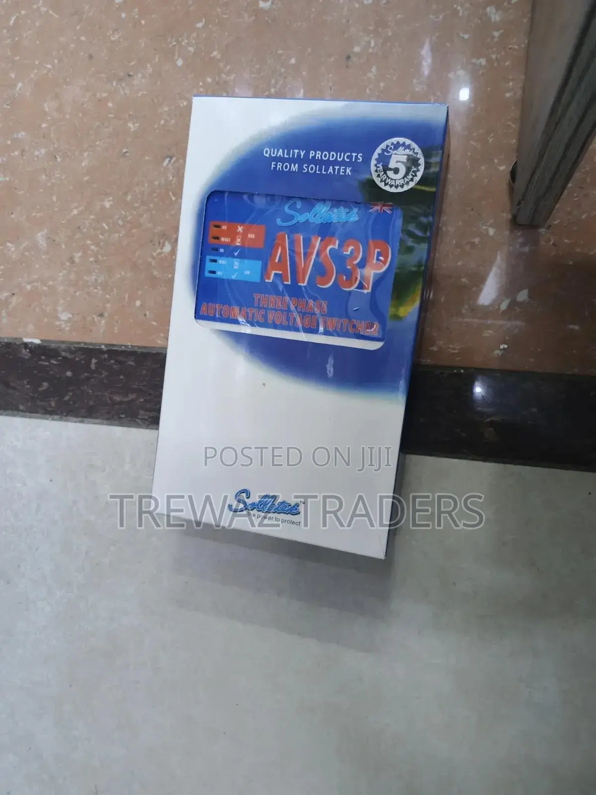 Automatic Voltage Switch