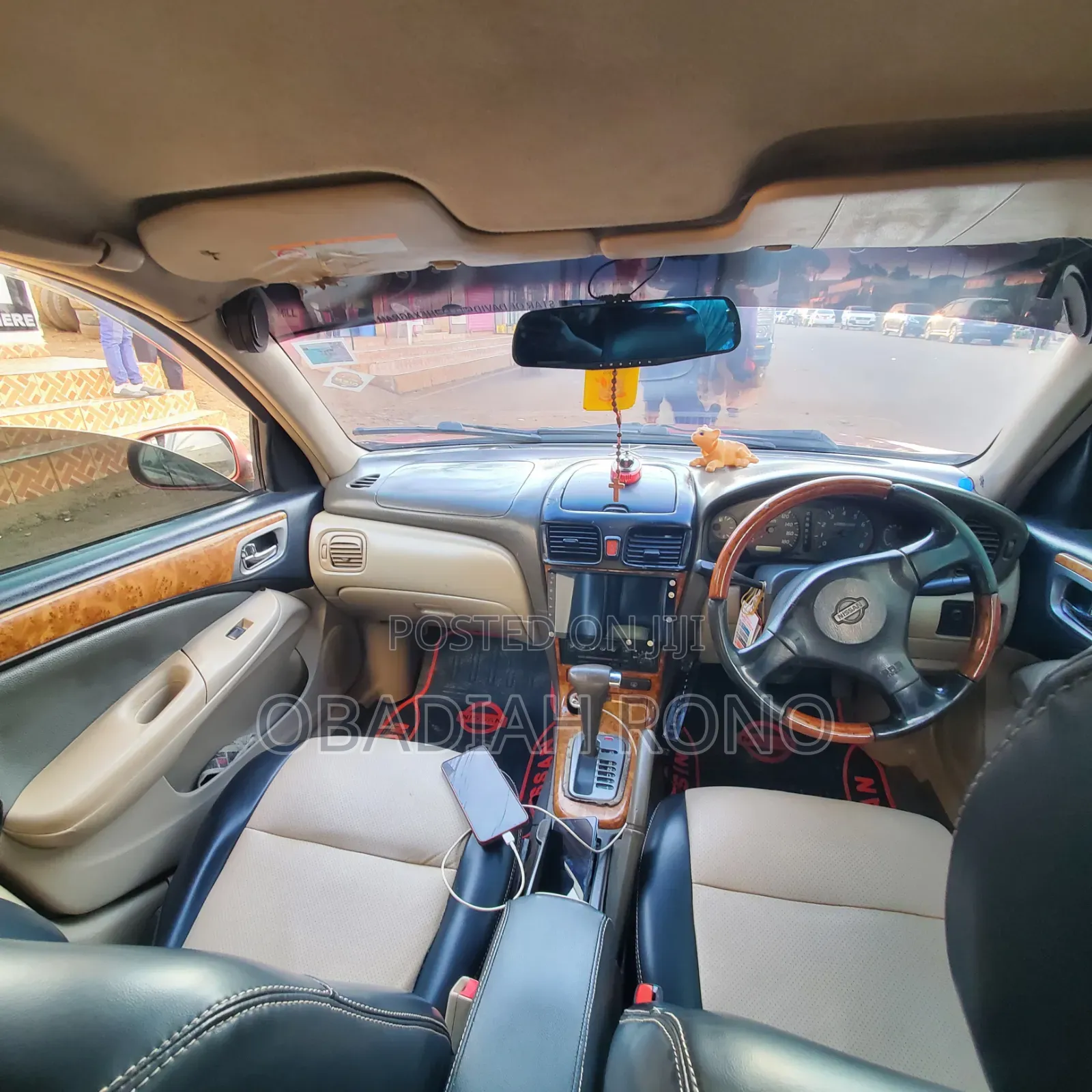 Nissan Sunny 2002 Maroon