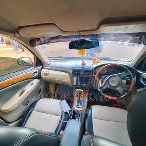 Nissan Sunny 2002 Maroon