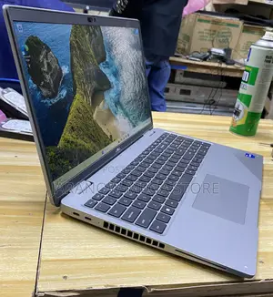 Laptop Dell Latitude 5540 16GB Intel Core i7 SSD 512GB