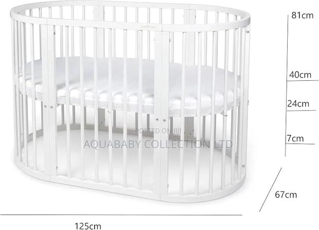 Convertible Oval Bed - thumbnail 3