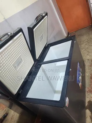Chest Freezer 400litres/