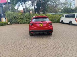 Honda Vezel 2018 Red