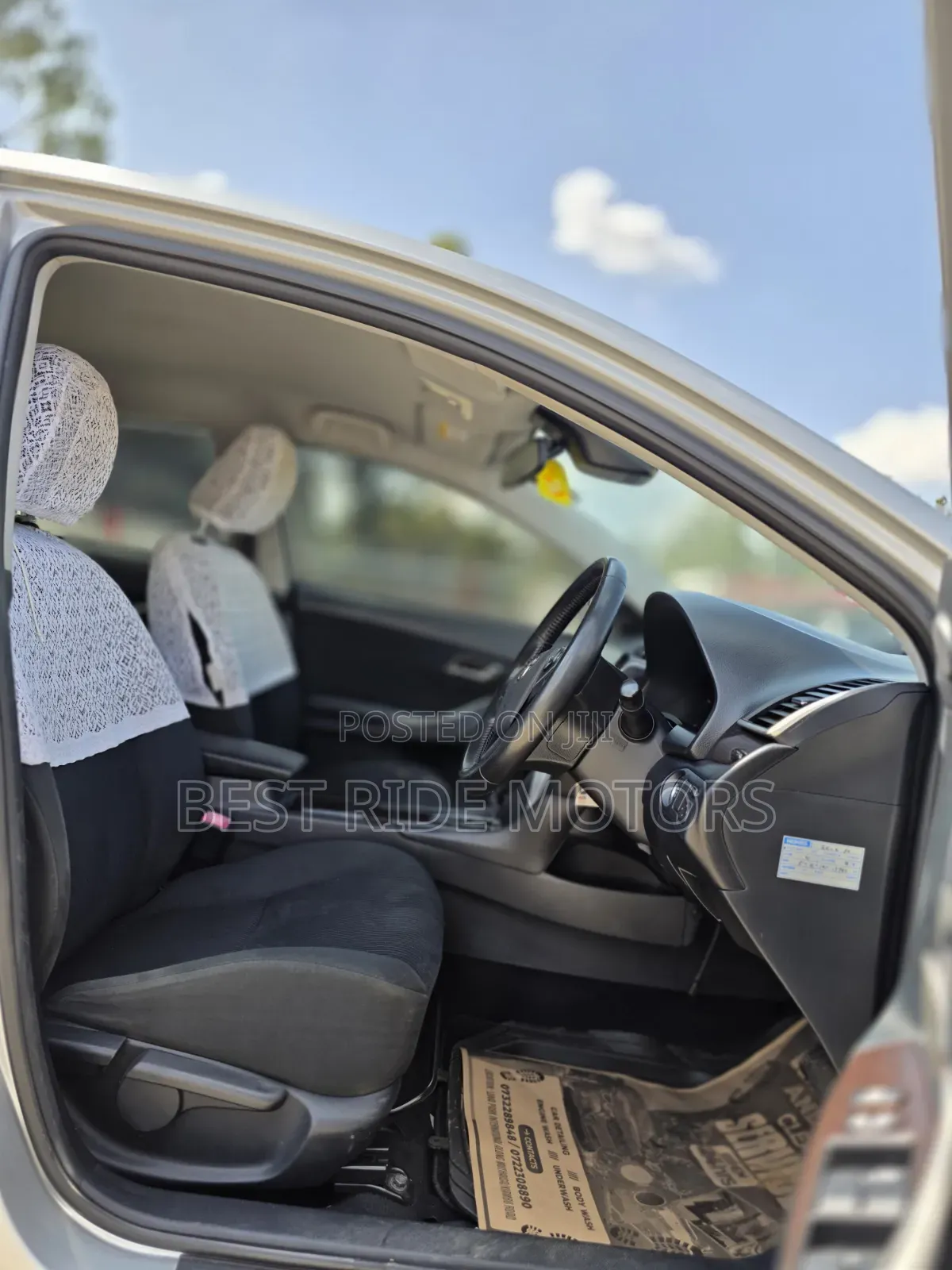 Toyota Premio 2018 Silver