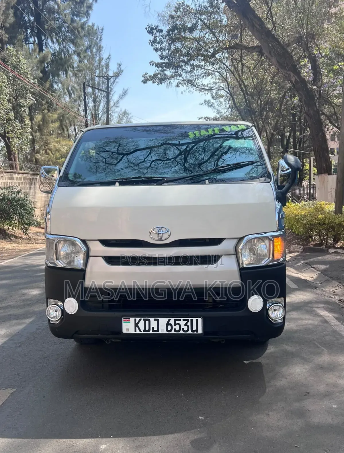 Toyota HiAce 2016 White