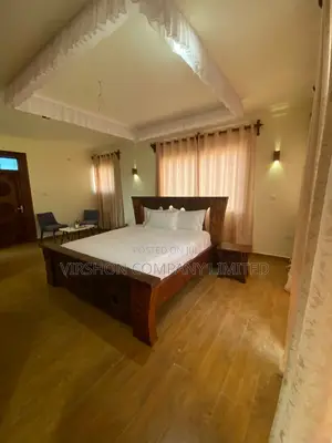 5 Bedroom Holiday Villa