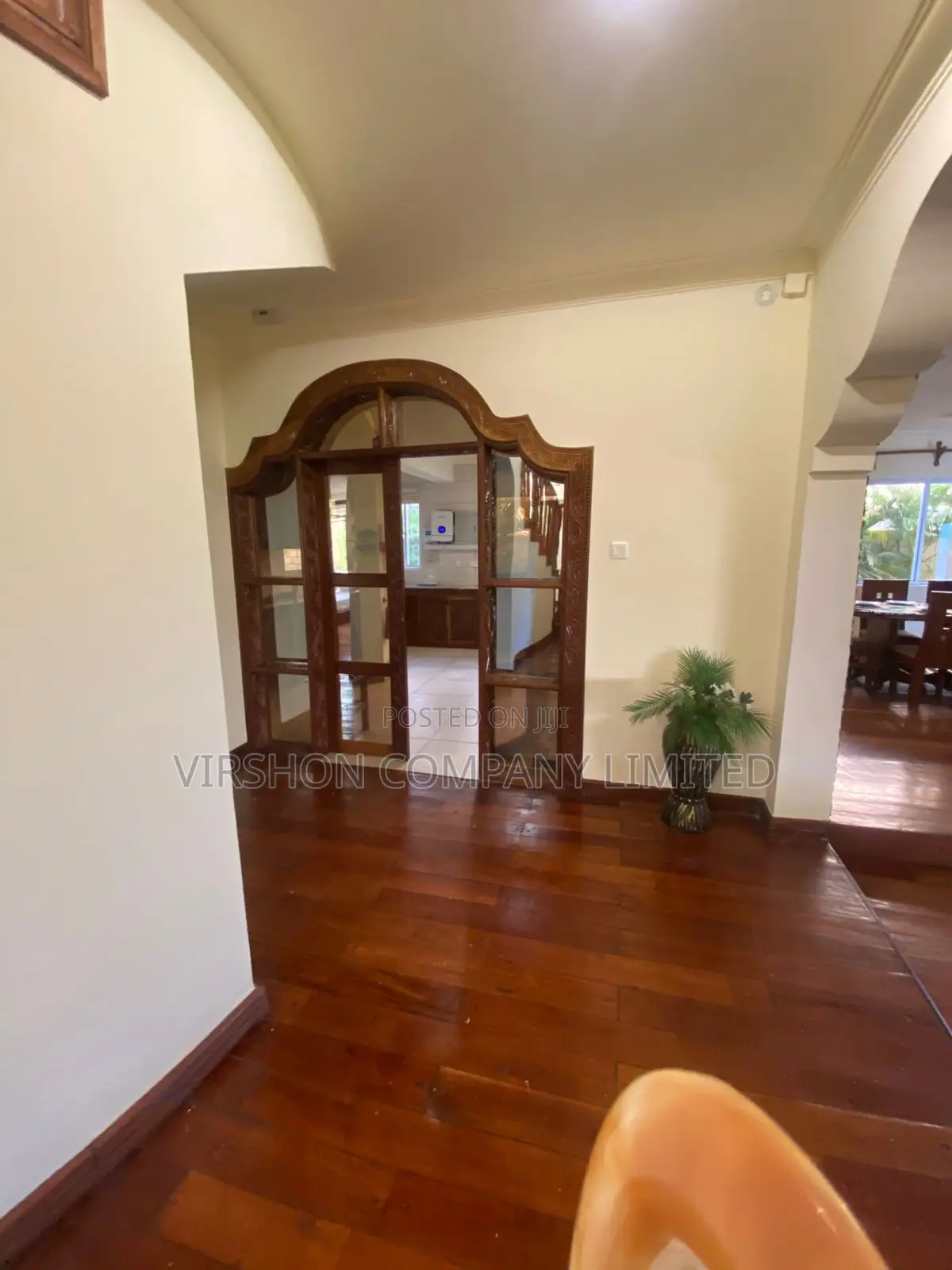 5 Bedroom Holiday Villa