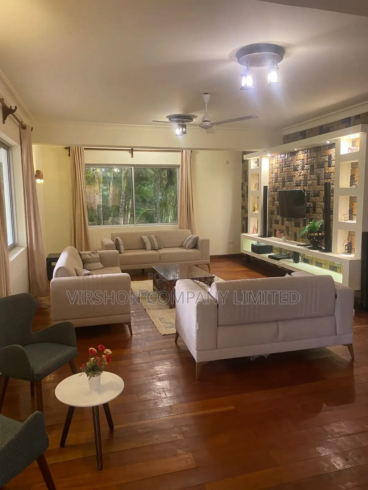 5 Bedroom Holiday Villa