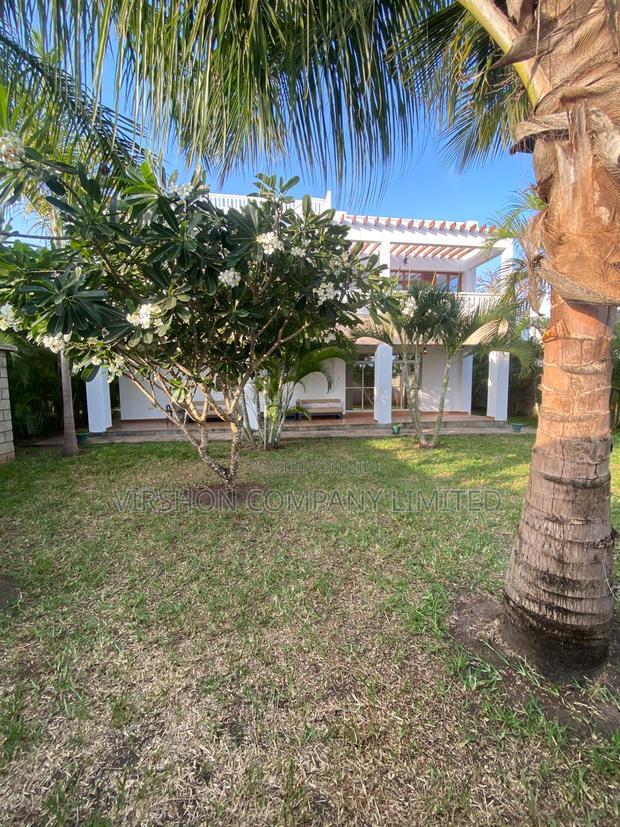 5 Bedroom Holiday Villa - thumbnail 7