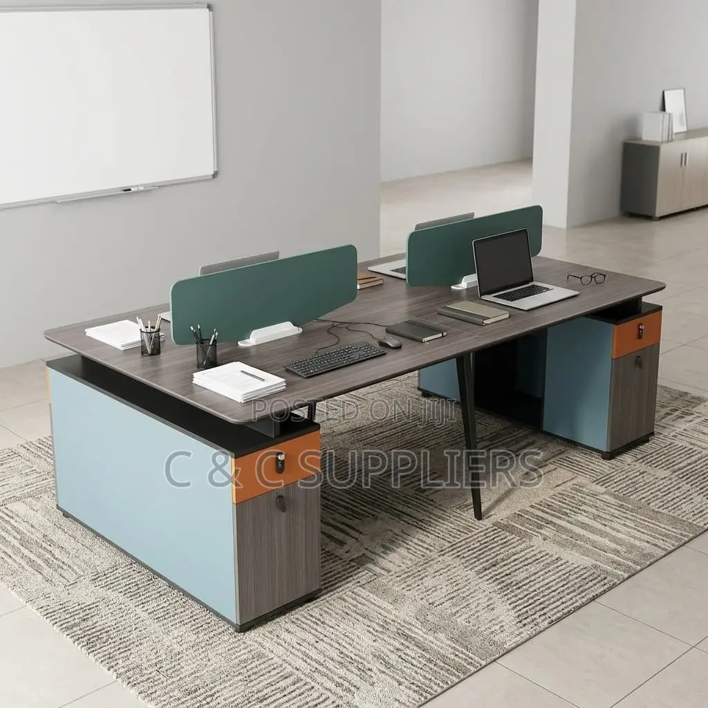 Advanced 4-Way Modular Workstation