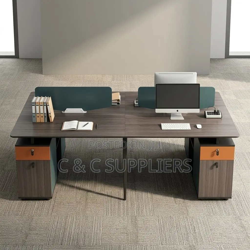 Advanced 4-Way Modular Workstation