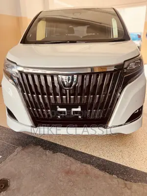 Toyota Esquire 2.0 FWD (7 seater) 2019 Pearl
