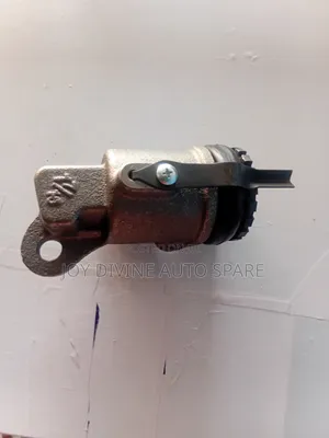 HINO 500 1 7/16 Front Right Part Number 47520-110
