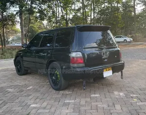 Subaru Forester 2000 Black