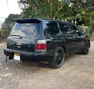 Subaru Forester 2000 Black