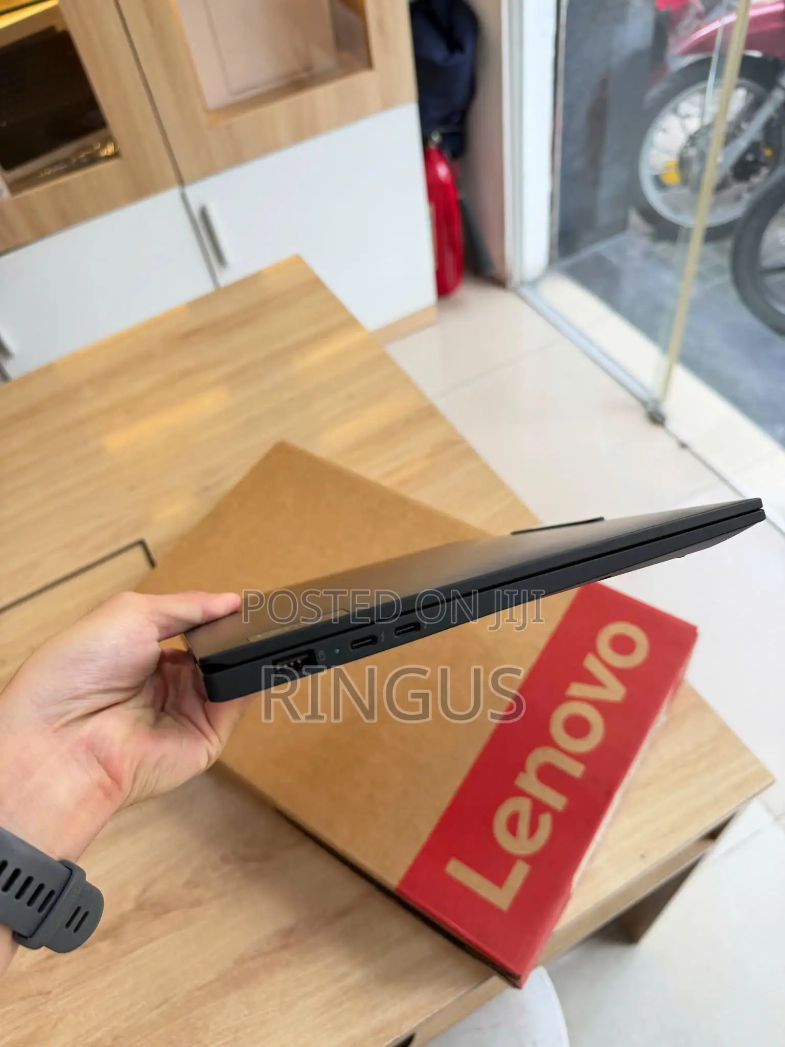 New Laptop Lenovo ThinkPad X1 Carbon 32GB Intel Core Ultra 7 SSD 1T