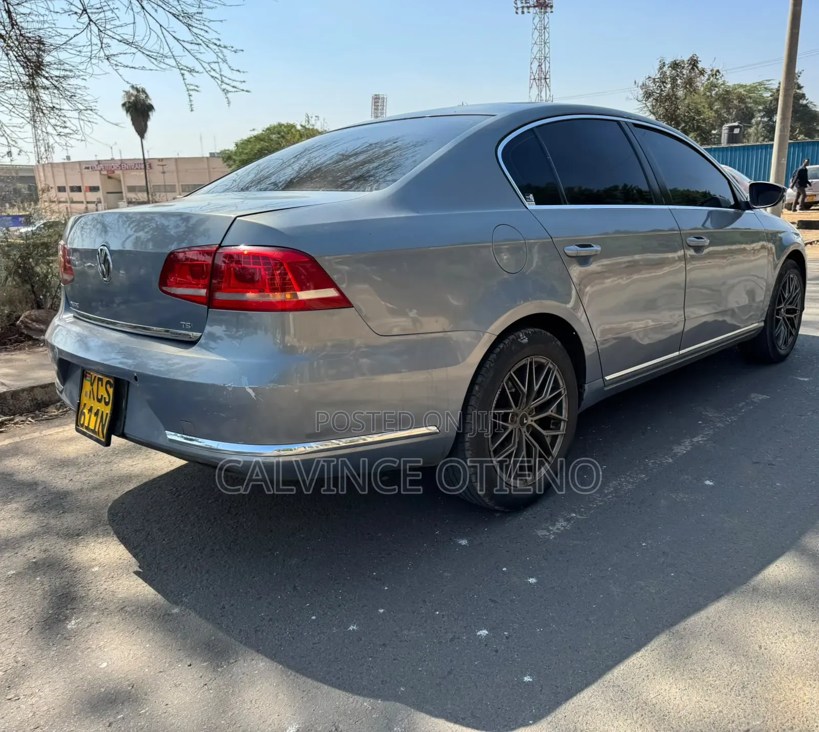 Volkswagen Passat 2012 Blue