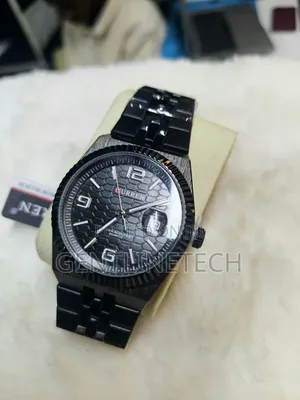Curren 8498 Men's Fashion Wristwatch – KSh 3,000