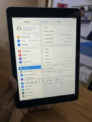 Apple iPad 9.7 128 GB Gray