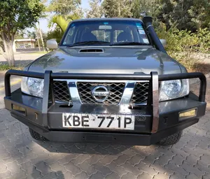 Nissan Patrol 2009 Silver