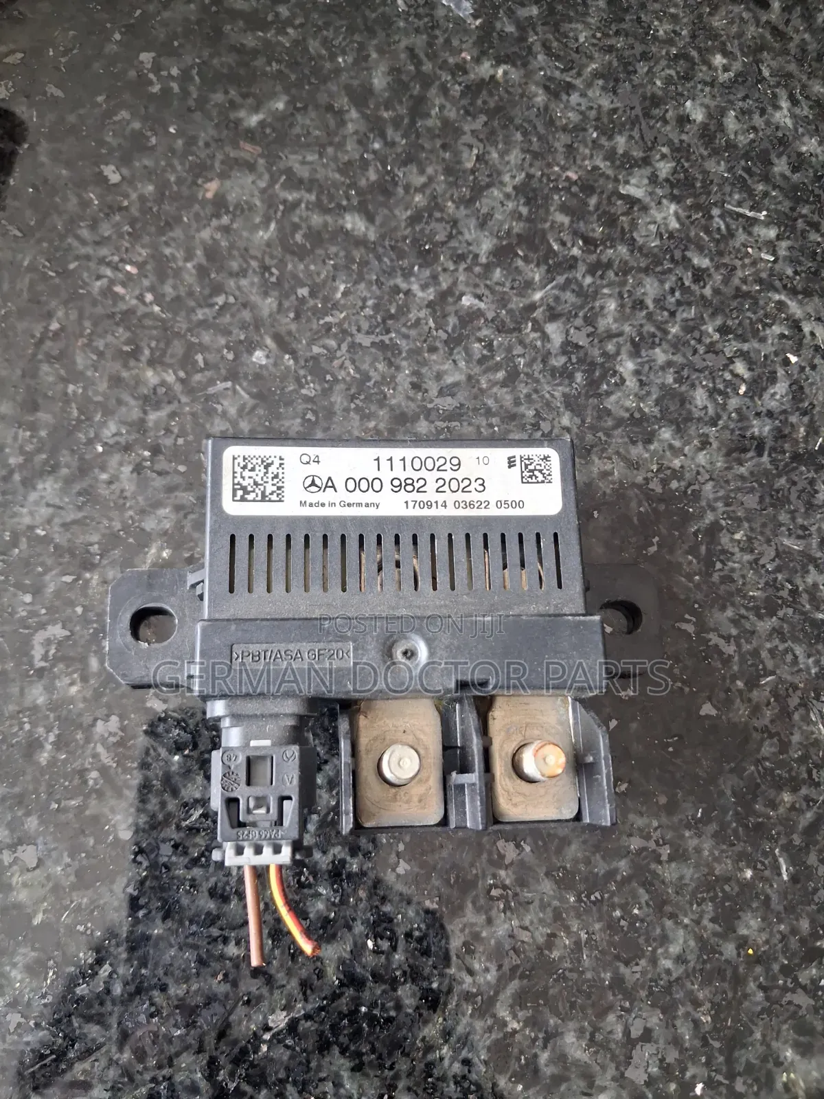 Auxiliary Battery Relay Control Module