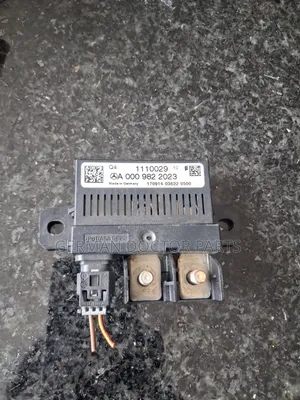 Auxiliary Battery Relay Control Module