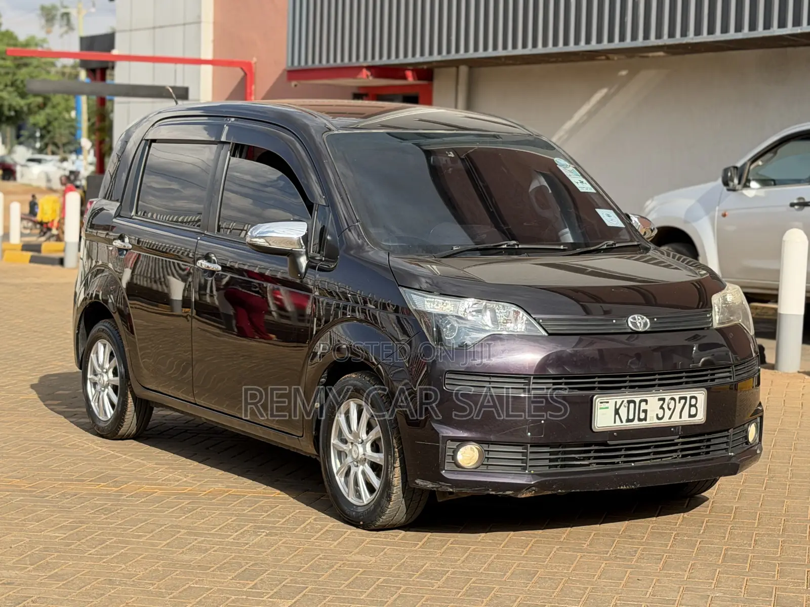 Toyota Spade 2014 Black