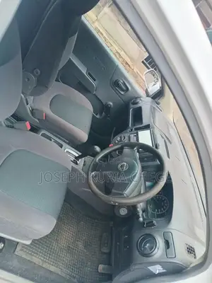 Nissan Advan 2014 White