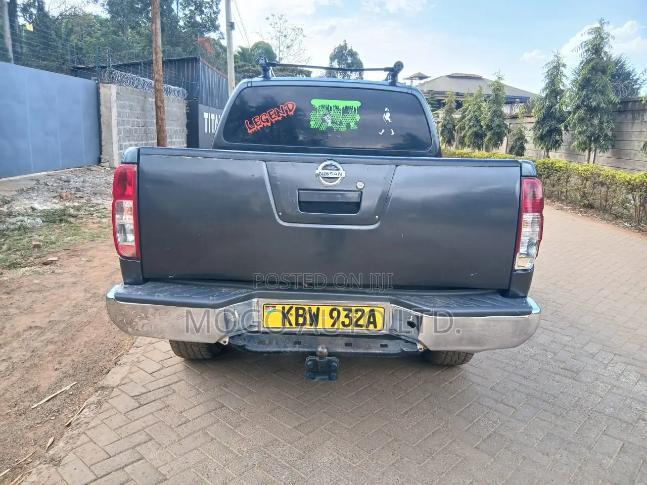 Nissan Navara 2007 Gray