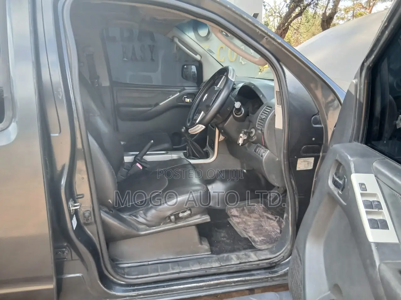 Nissan Navara 2007 Gray