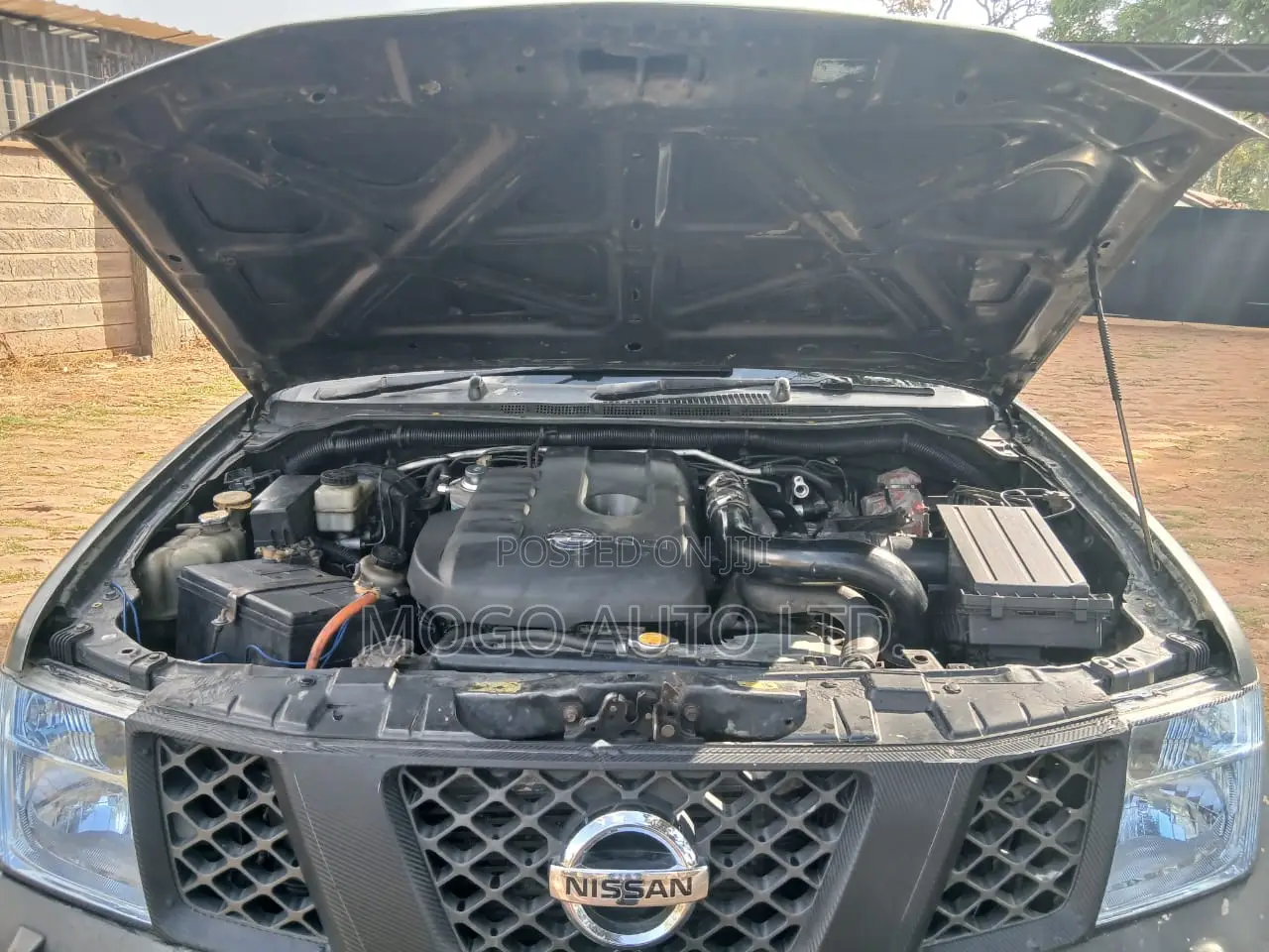 Nissan Navara 2007 Gray