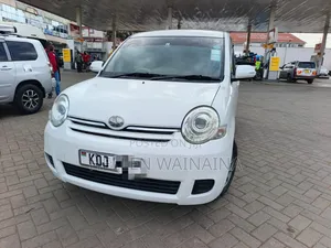 Toyota Sienta 2015 White