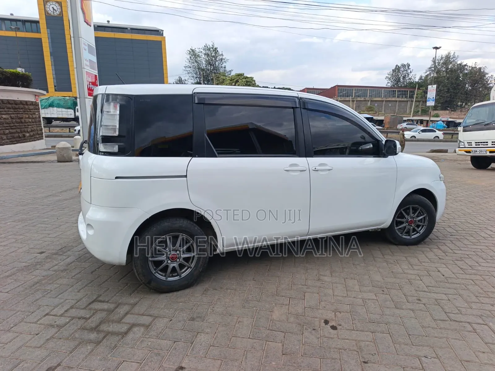 Toyota Sienta 2015 White