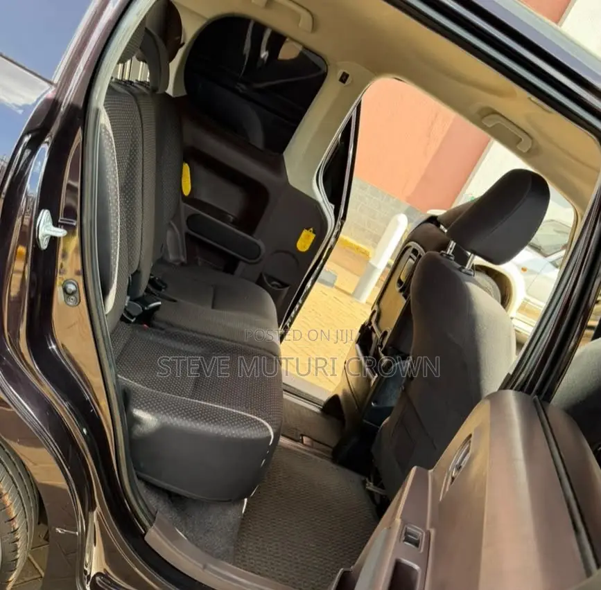 Toyota Spade 1.5 2014 Burgundy
