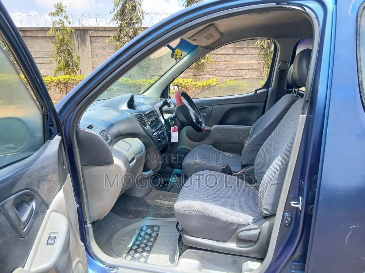 Toyota Fun Cargo 2002 Blue