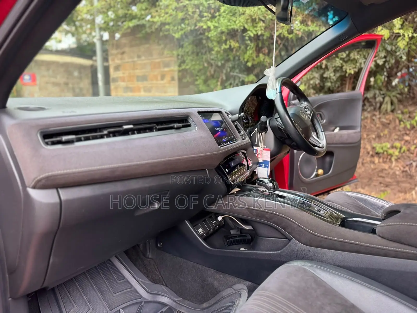 Honda Vezel 2018 Red
