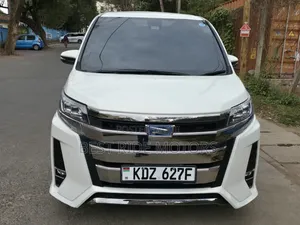Toyota Noah 2.0 FWD (7 Seater) 2019 White