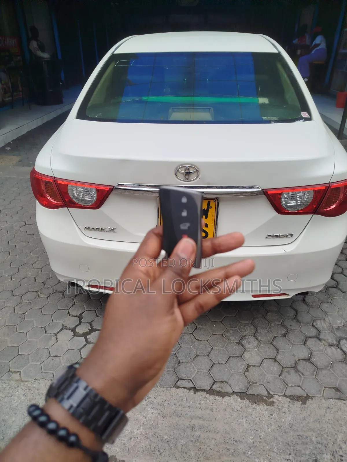 Toyota Mark X Car Key Duplication