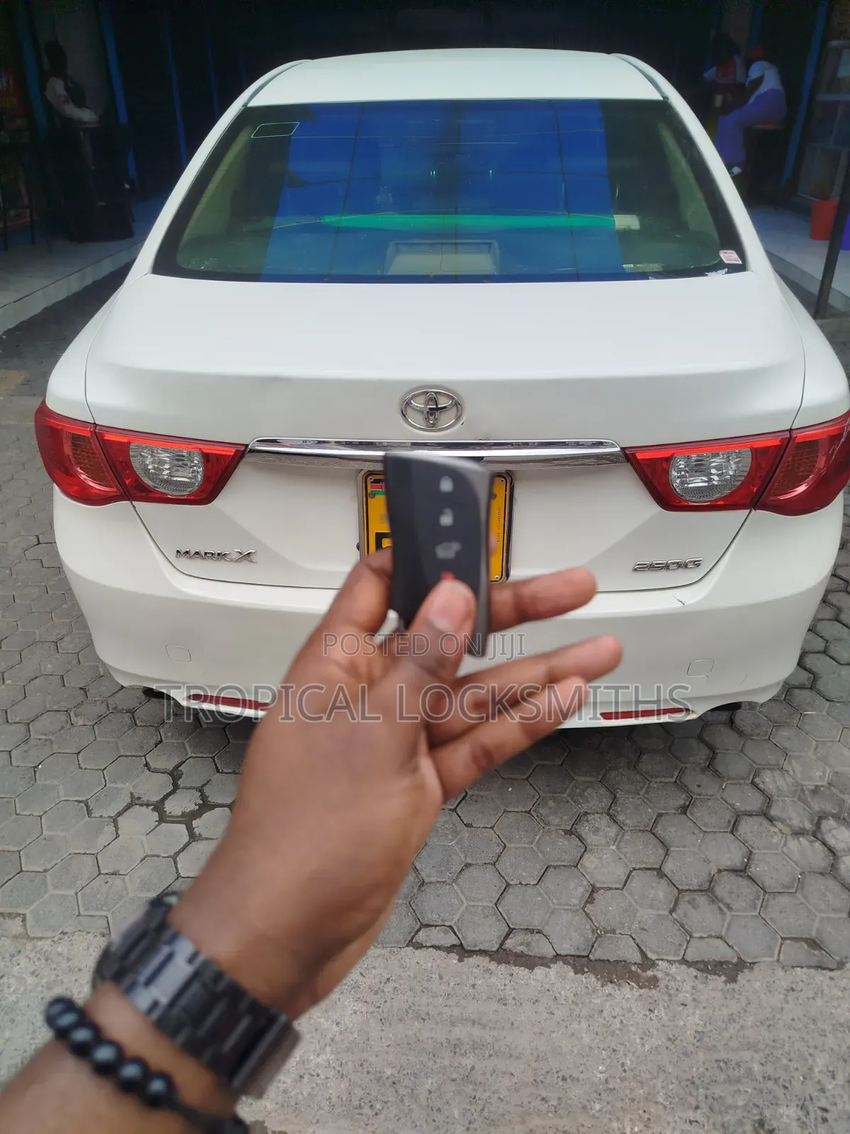 Toyota Mark X Car Key Duplication