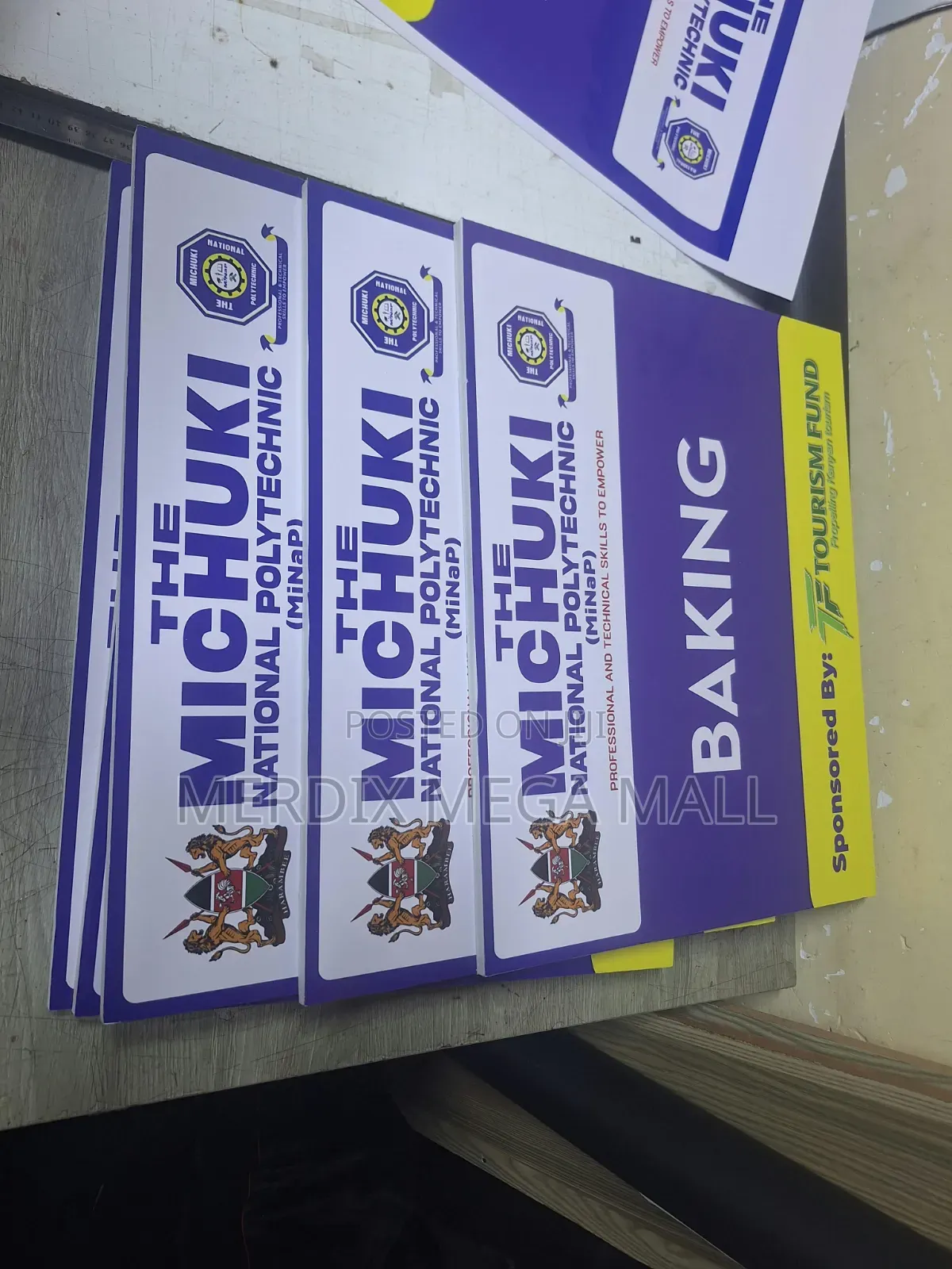 Placards, Placard